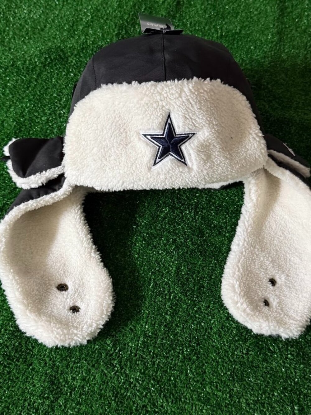 NFL Dallas Cowboys Trapper Hat Arctic Circle Navy Sherpa Lining One Size NWT